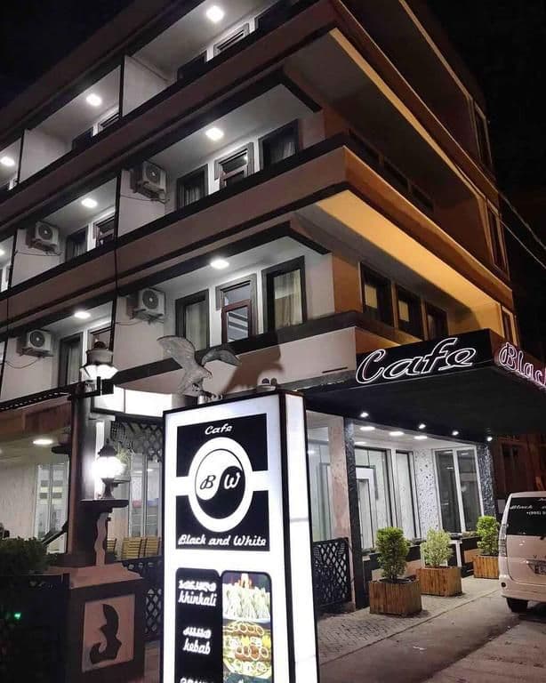 Hotel Black & White Kobuleti