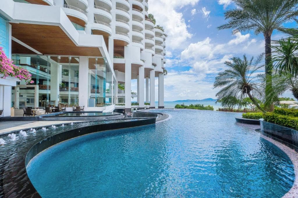 ROYAL CLIFF GRAND HOTEL