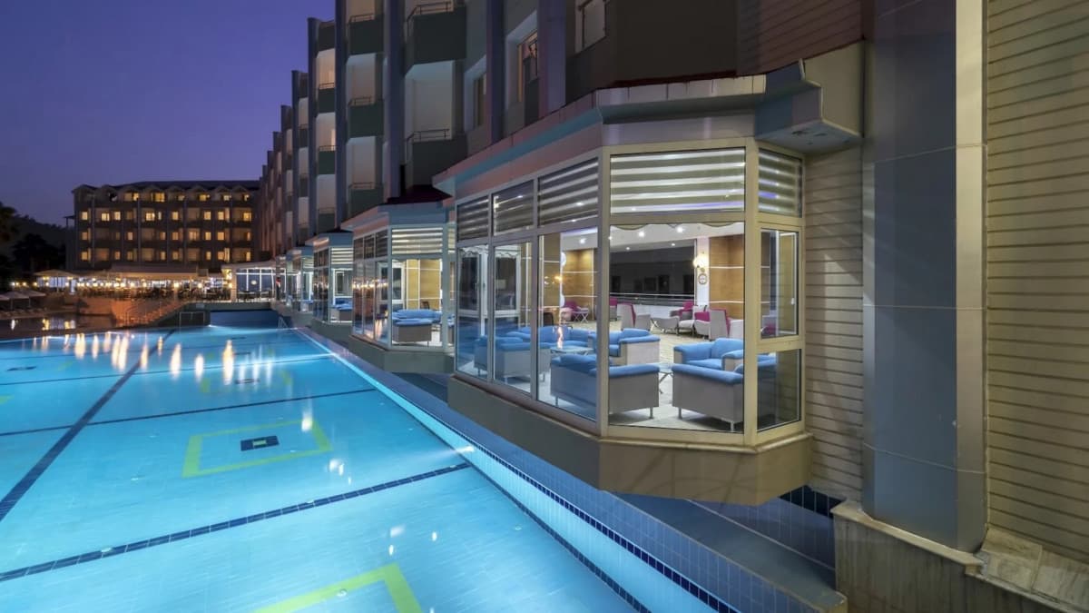 Rox Royal Hotel