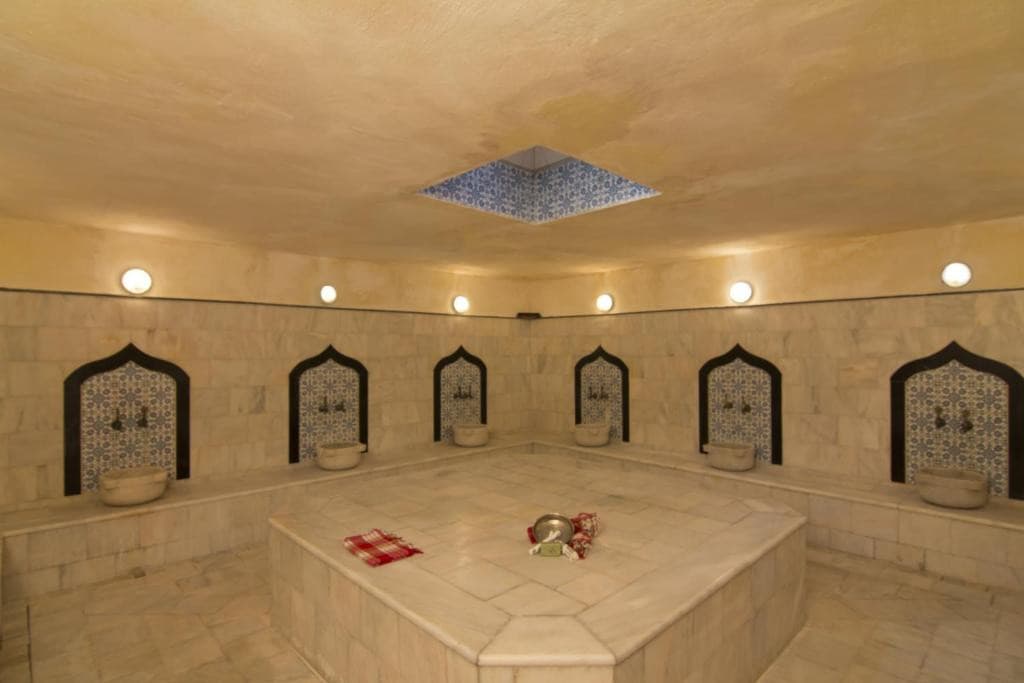 Krizantem Hotel