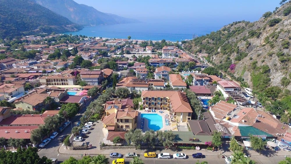 Belcehan Beach Hotel