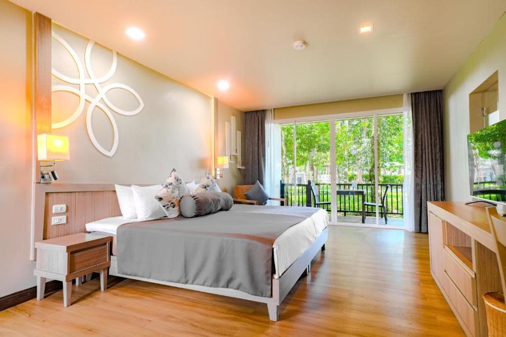 Sensimar Khaolak Beachfront Resort