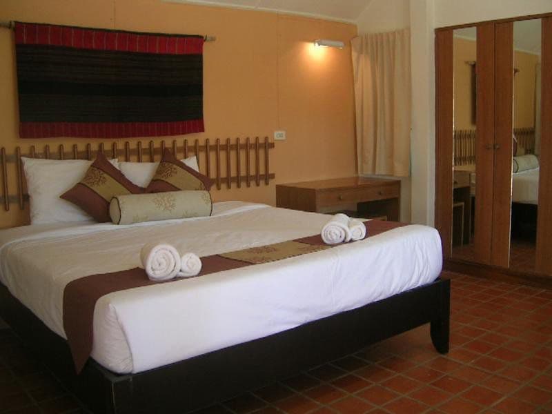 Lawana Escape Beach Resort