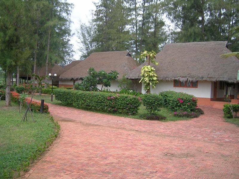 Lawana Escape Beach Resort