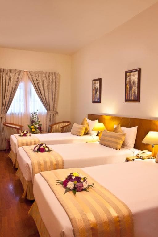 Landmark Plaza Hotel