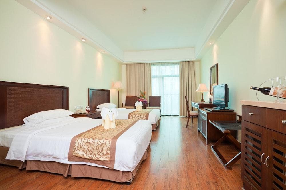 Jinjiang Baohong Hotel Sanya