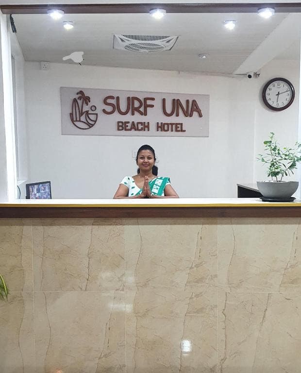 Surf Una Beach
