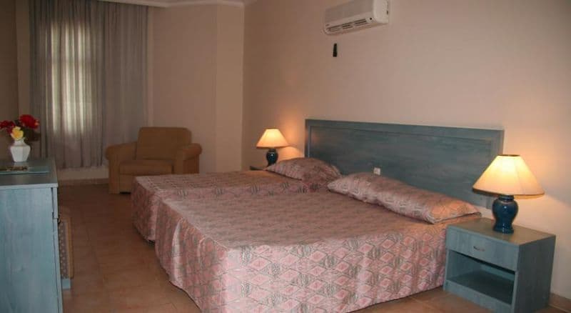 Elysee Garden Apart Hotel