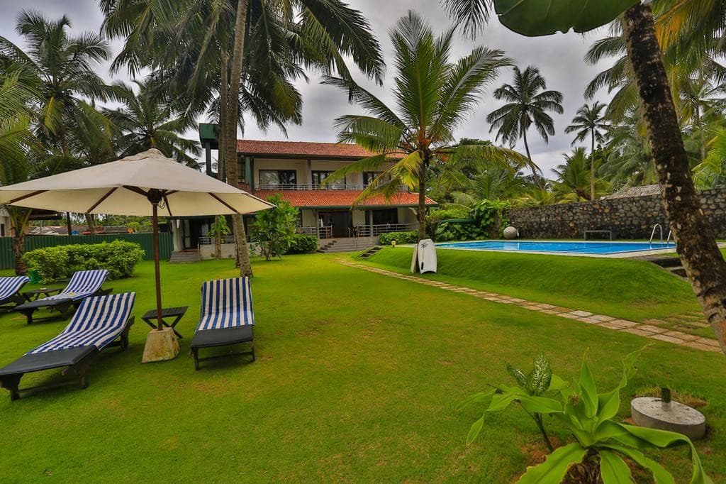 Sea Rock Villa