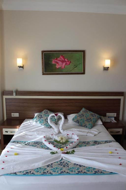Side West Park Hotel