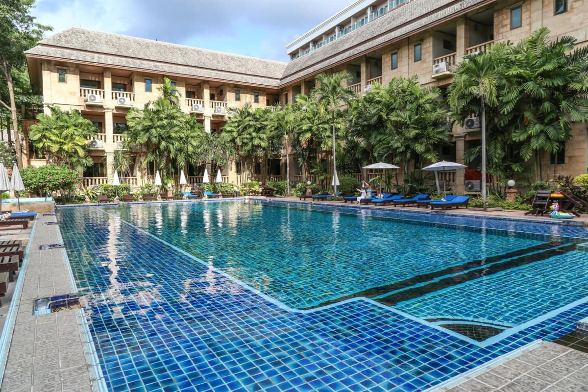 PLUMERIA RESORT.