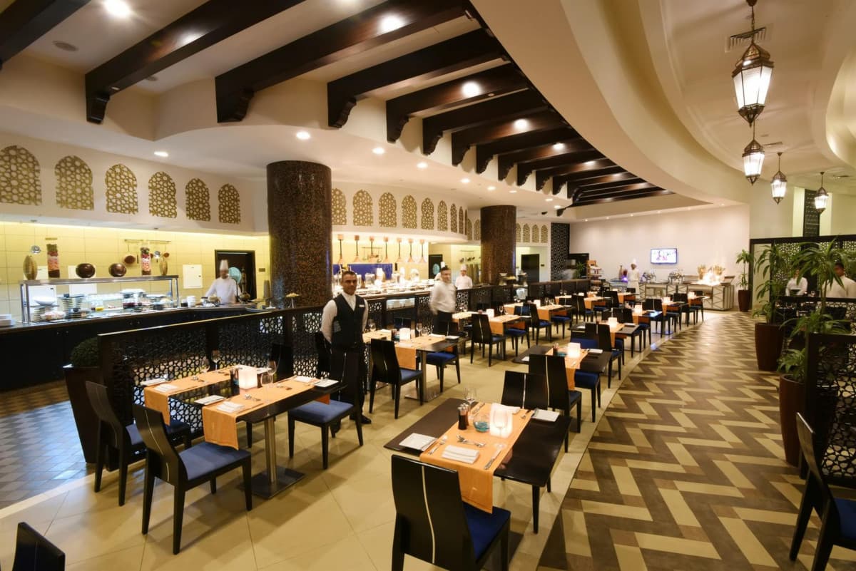 Bahi Ajman Palace Hotel