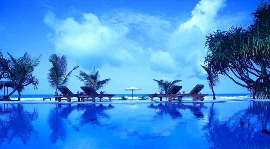 Whispering Palms Hotel
