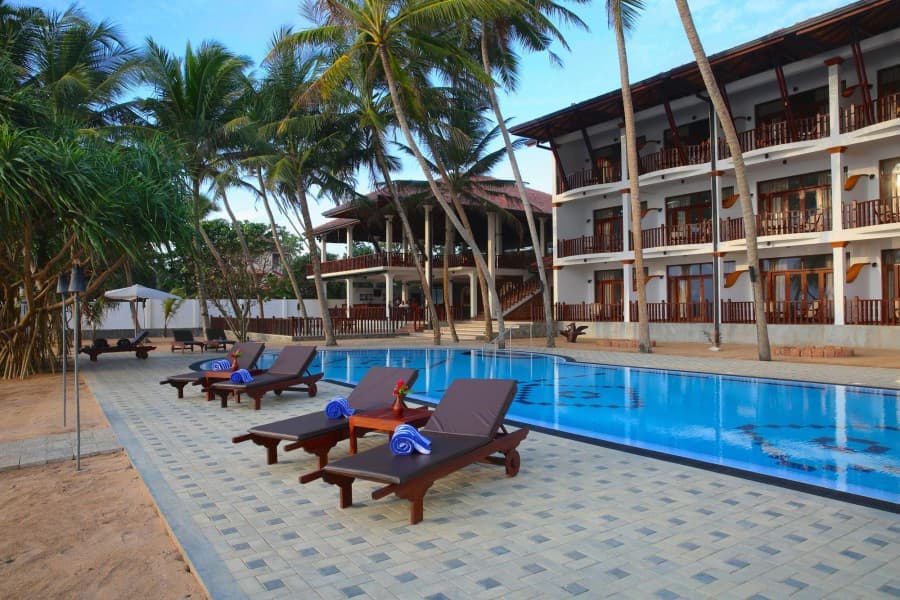 Whispering Palms Hotel