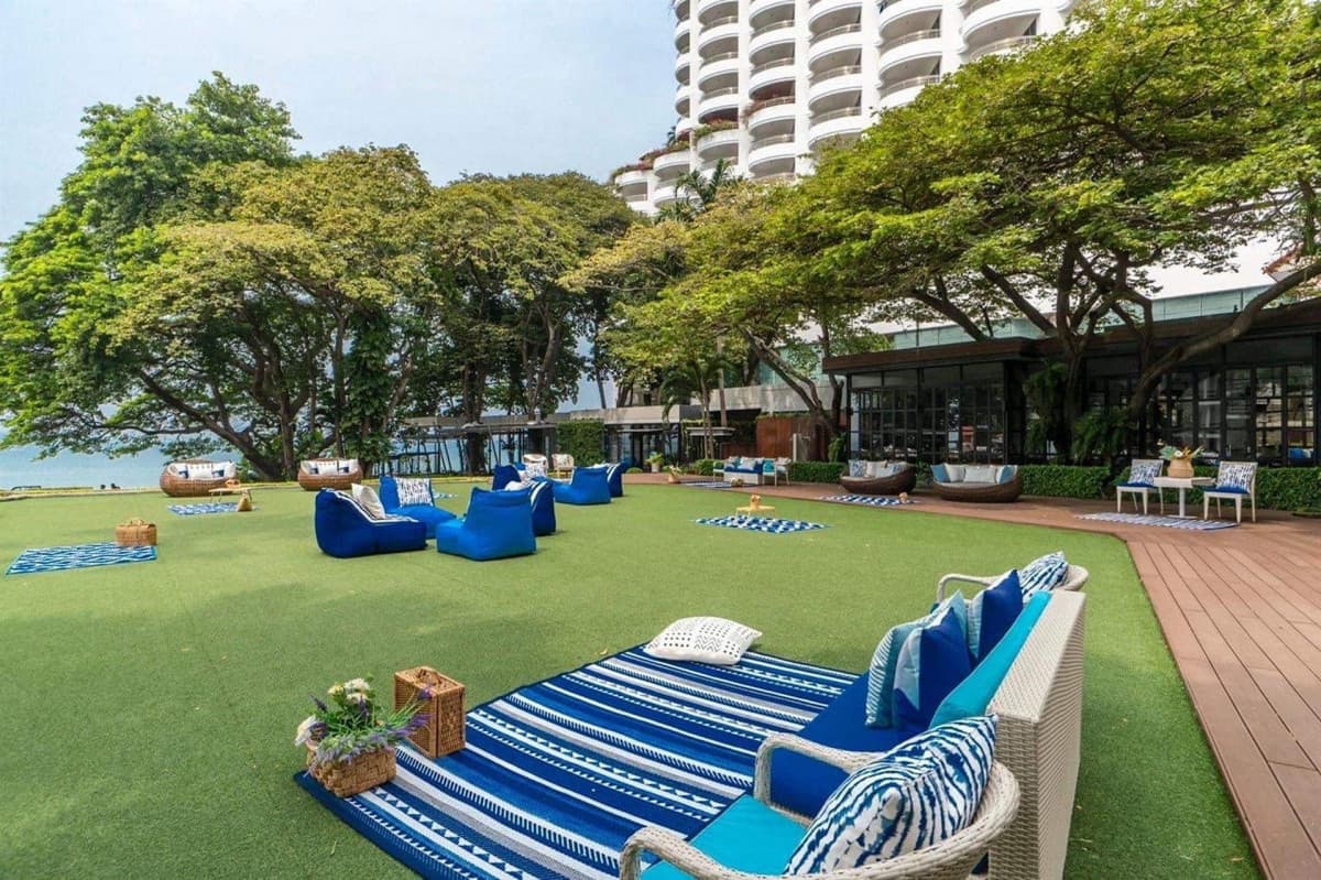Cosy Beach Hotel