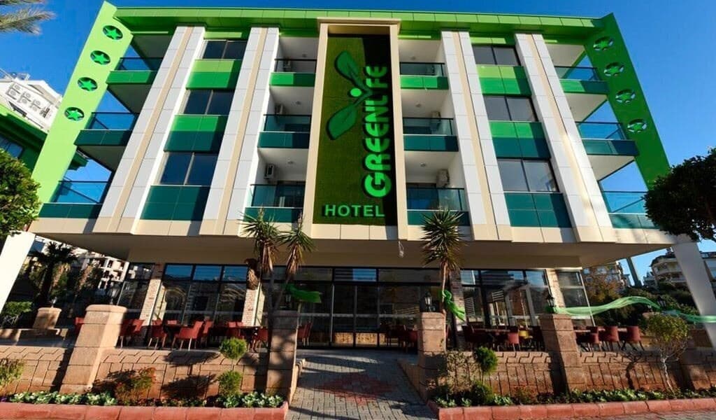 Green Life Hotel