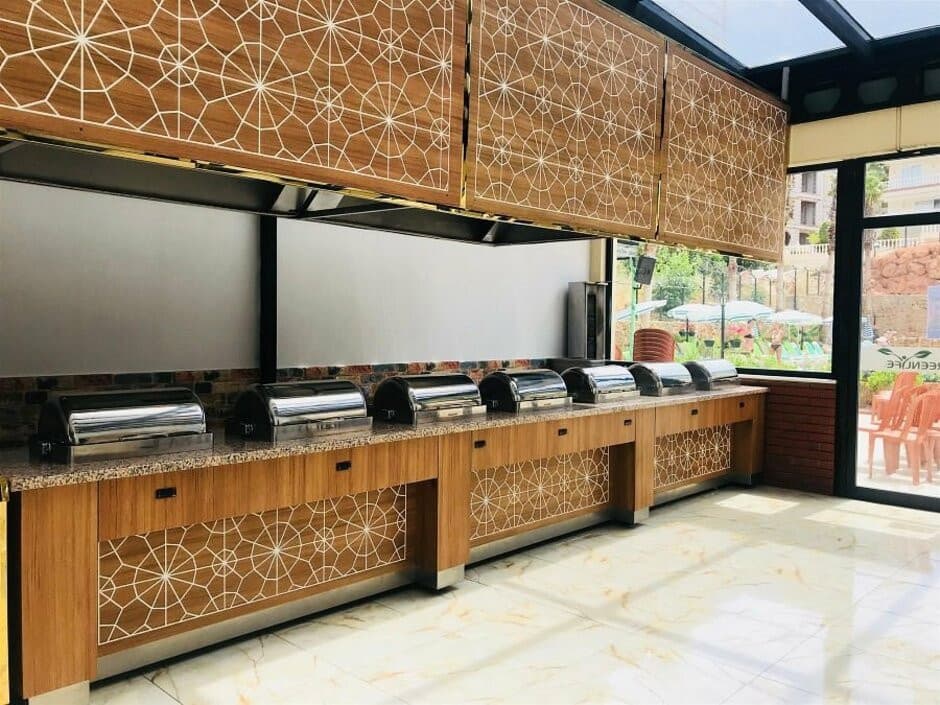 Green Life Hotel