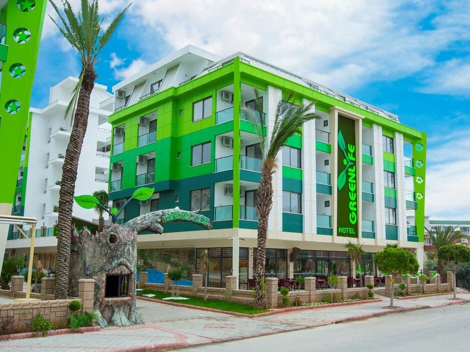 Green Life Hotel