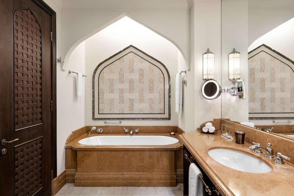 Shangri-La Hotel Qaryat Al Beri Abu Dhabi