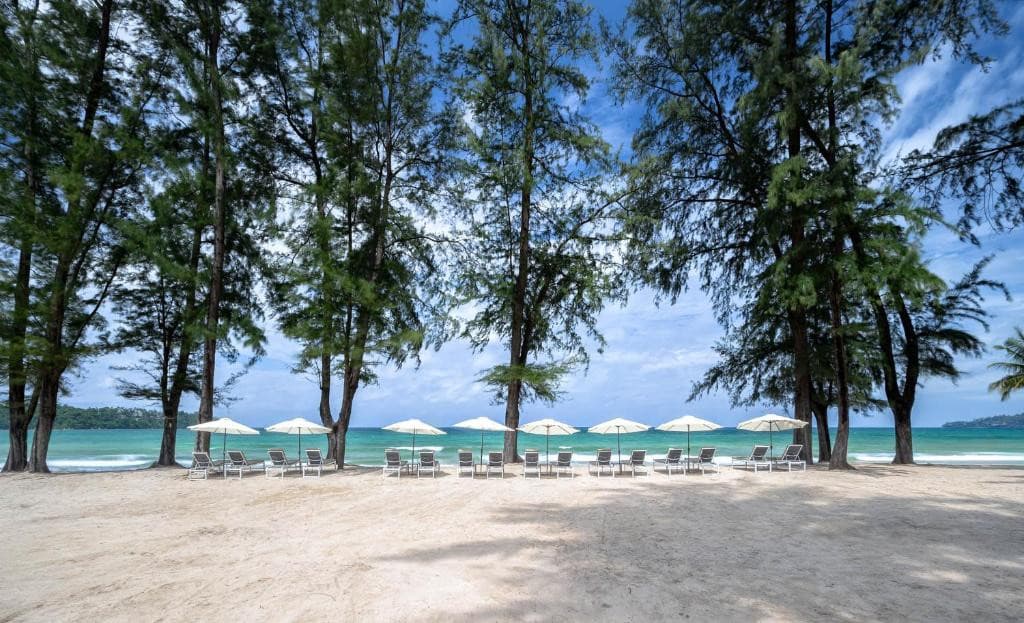 AMORA BEACH RESORT