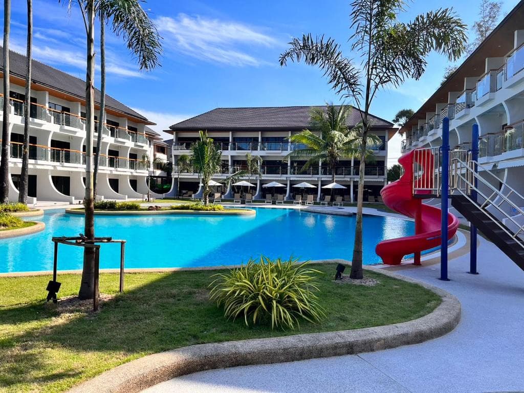 AMORA BEACH RESORT