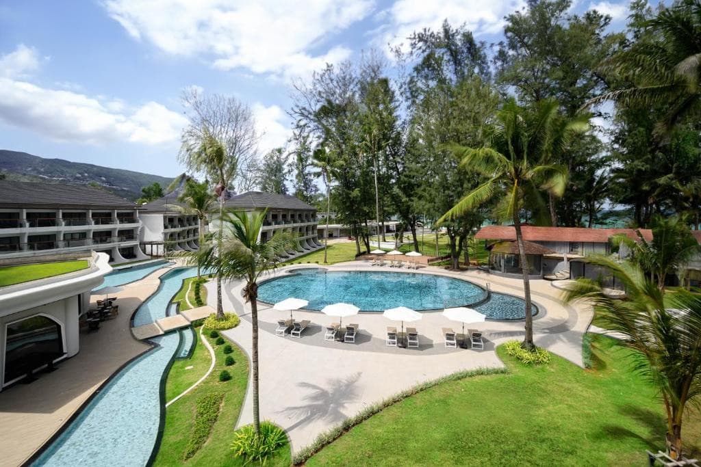AMORA BEACH RESORT