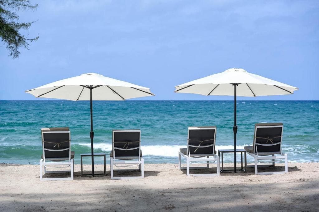 AMORA BEACH RESORT