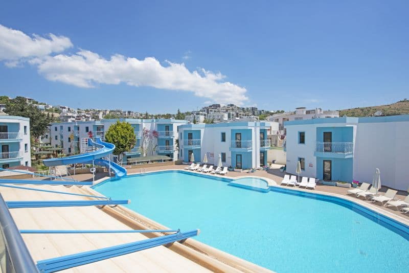 Costa Carina Resort