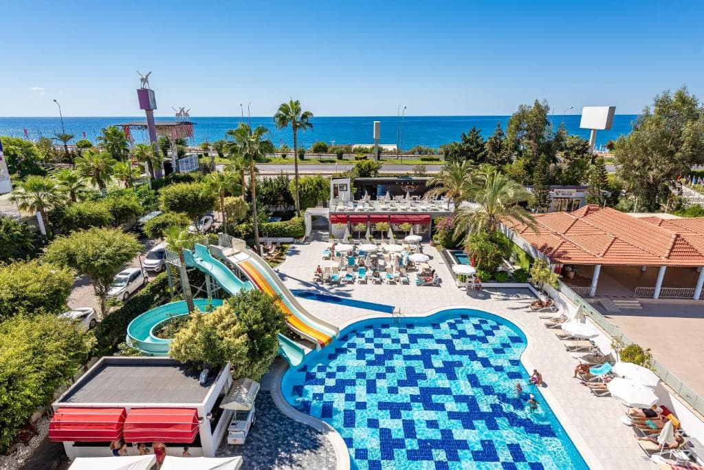 White City Beach Hotel