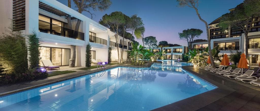 Trendy Lara Hotel