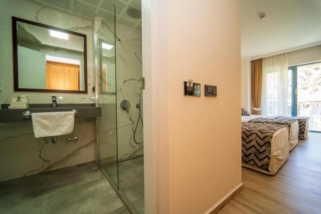 Belcehan Deluxe Hotel