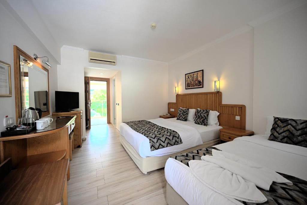 Belcehan Deluxe Hotel