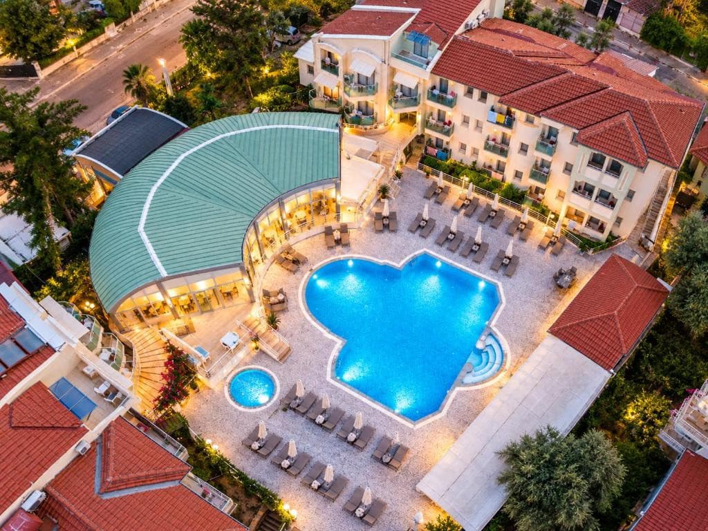 Belcehan Deluxe Hotel