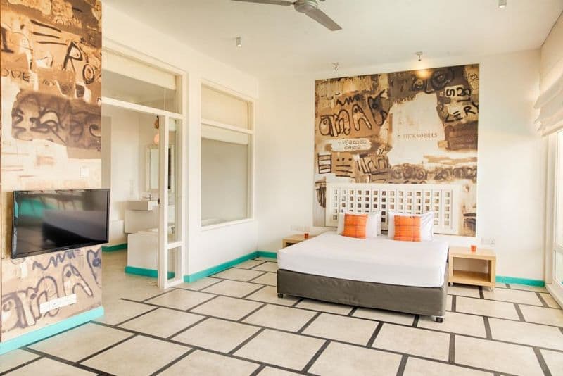 J Hotel
