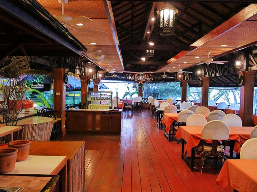 Sunset Village Beach Resort