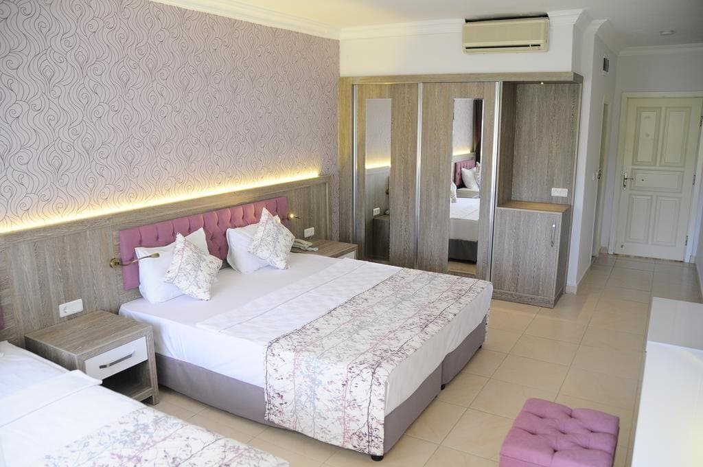 Lykia Botanika Beach & Fun Club