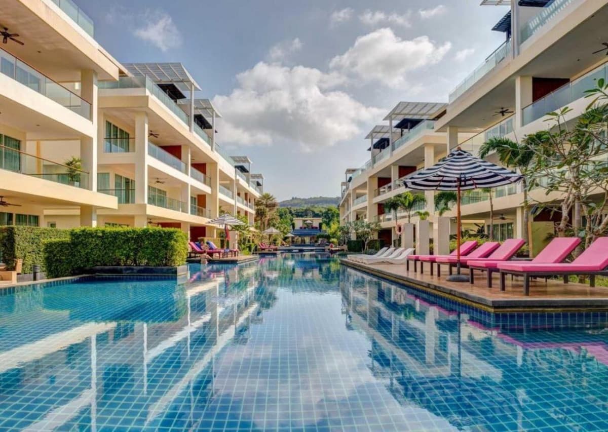 The Pelican Residence & Suites
