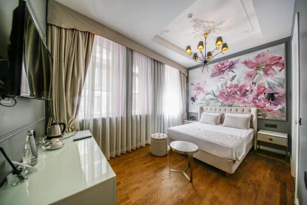 ROYAL TOPHANE HOTEL