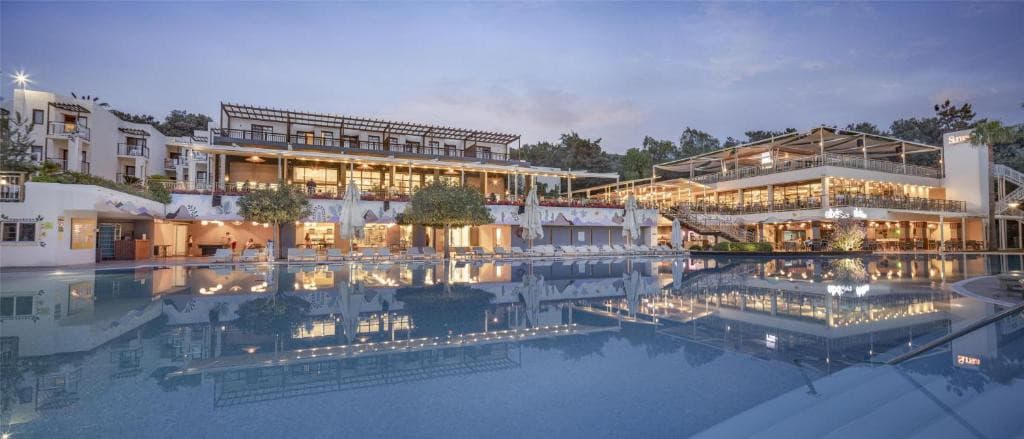 DoubleTree by Hilton Bodrum Isil Club Resort