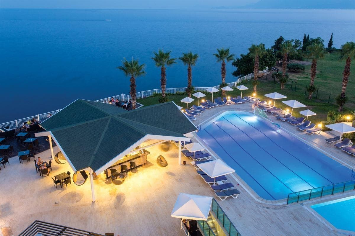 Falcon Club Hotel