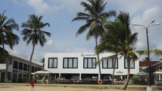 Avenra Beach Hotel