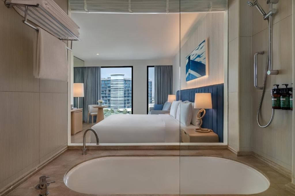 Crowne Plaza Abu Dhabi Yas Island