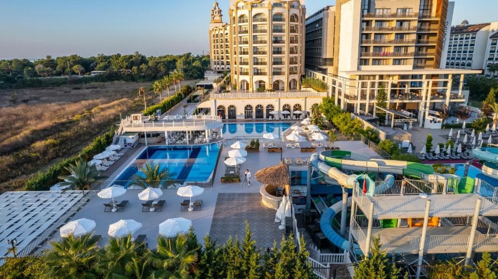 J'adore Deluxe Hotel & Spa