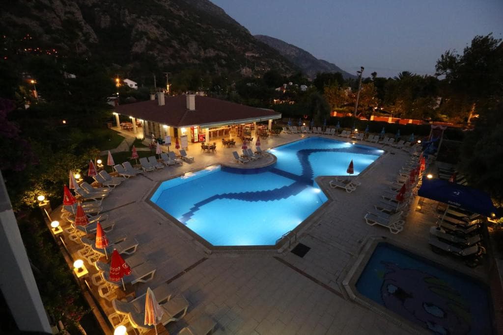Mavruka Hotel