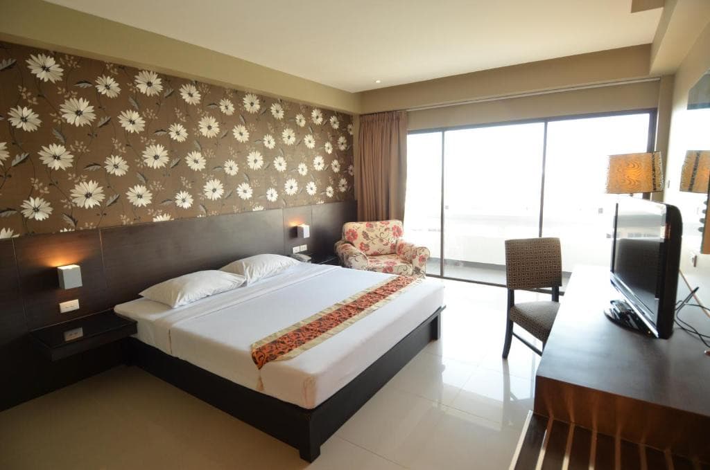 Welcome Plaza Hotel
