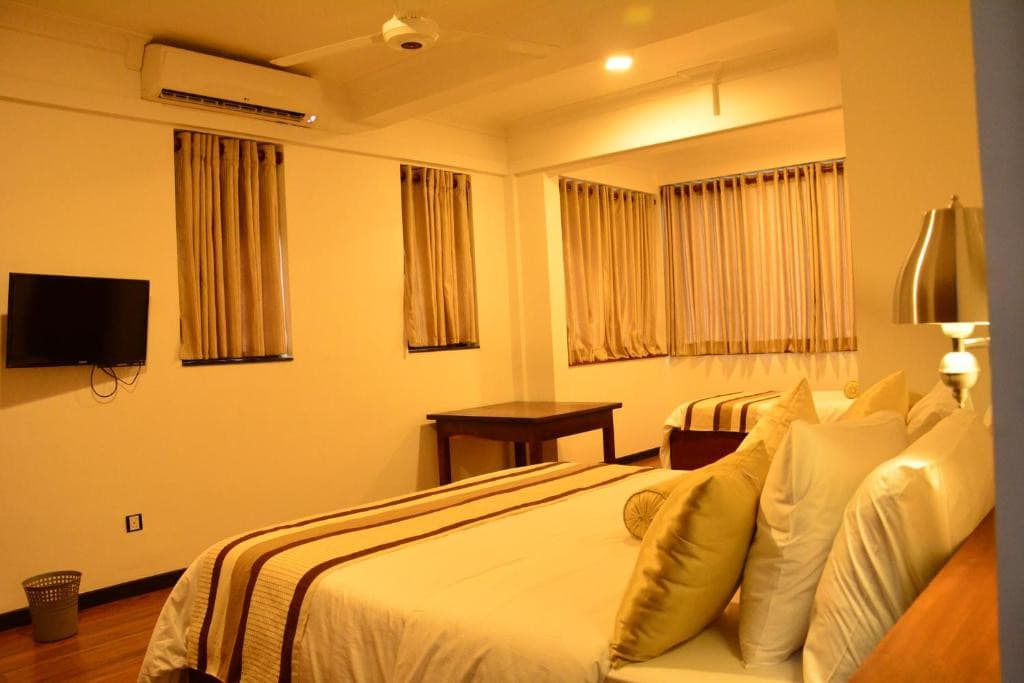Gloria Grand Hotel