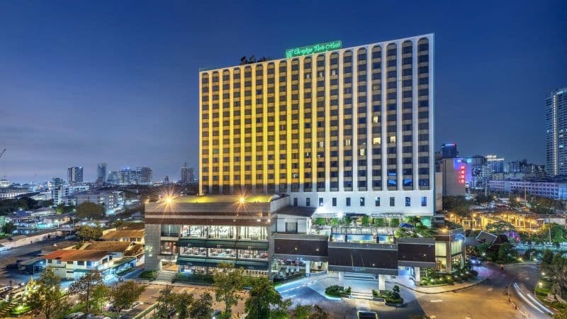 Chaophya Park Hotel