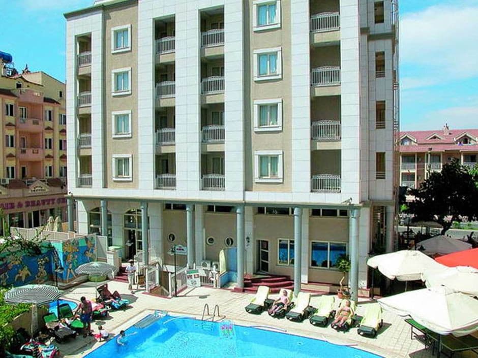Almena Hotel