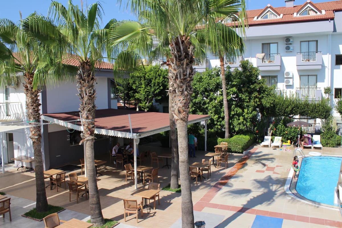 Silver Hotel