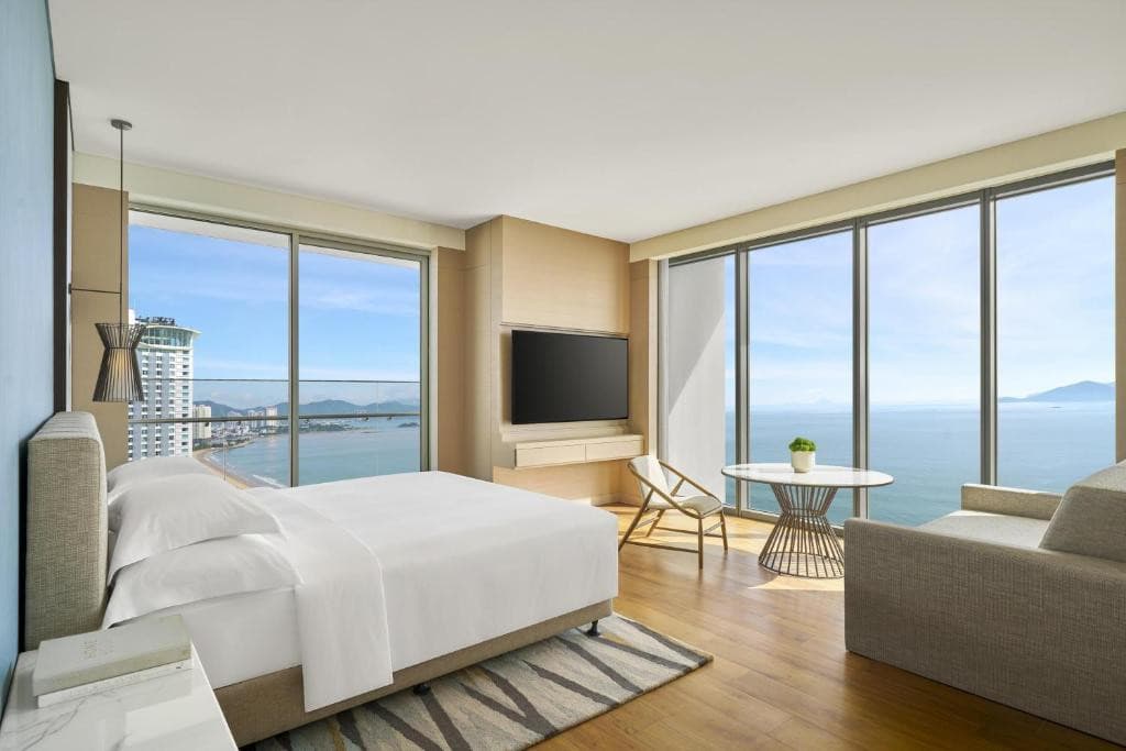 Hyatt Regency Hotel 5* - Nha Trang